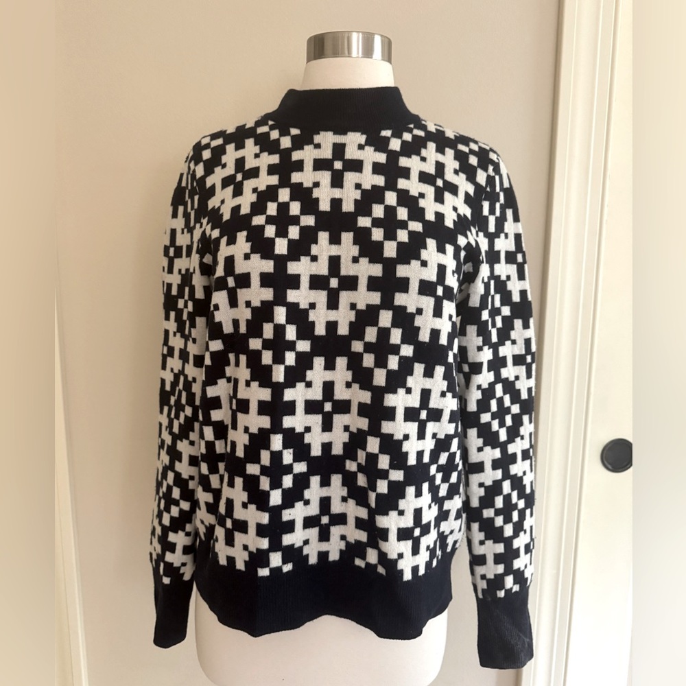 Equipment Sweater Size Small